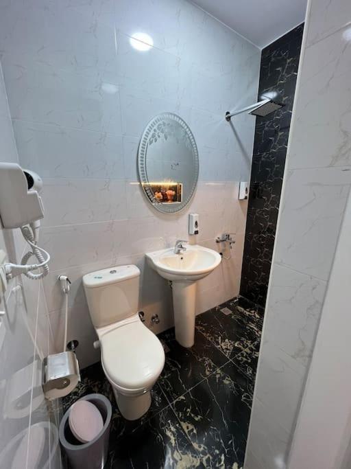 Luxury Apartment Downtown Il Cairo Esterno foto