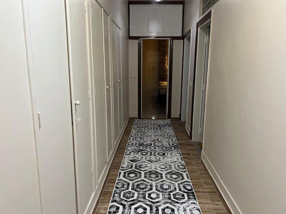 Luxury Apartment Downtown Il Cairo Esterno foto