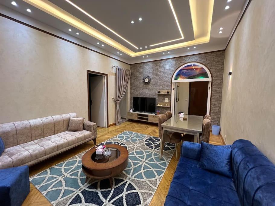 Luxury Apartment Downtown Il Cairo Esterno foto